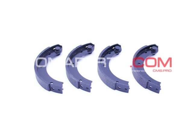 JEU GARNITURE DE FREIN A MAIN 65-68