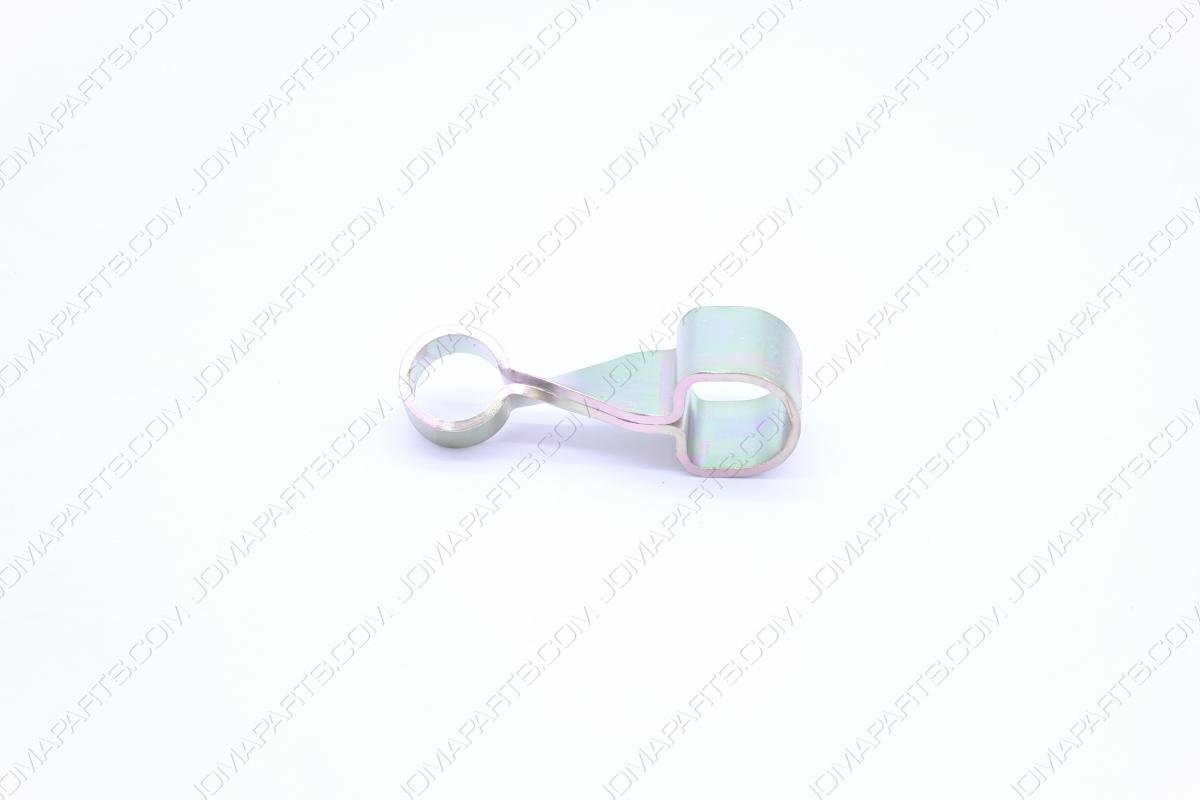 SHACKLE,RIGHT SWAY BAR 911 65-77