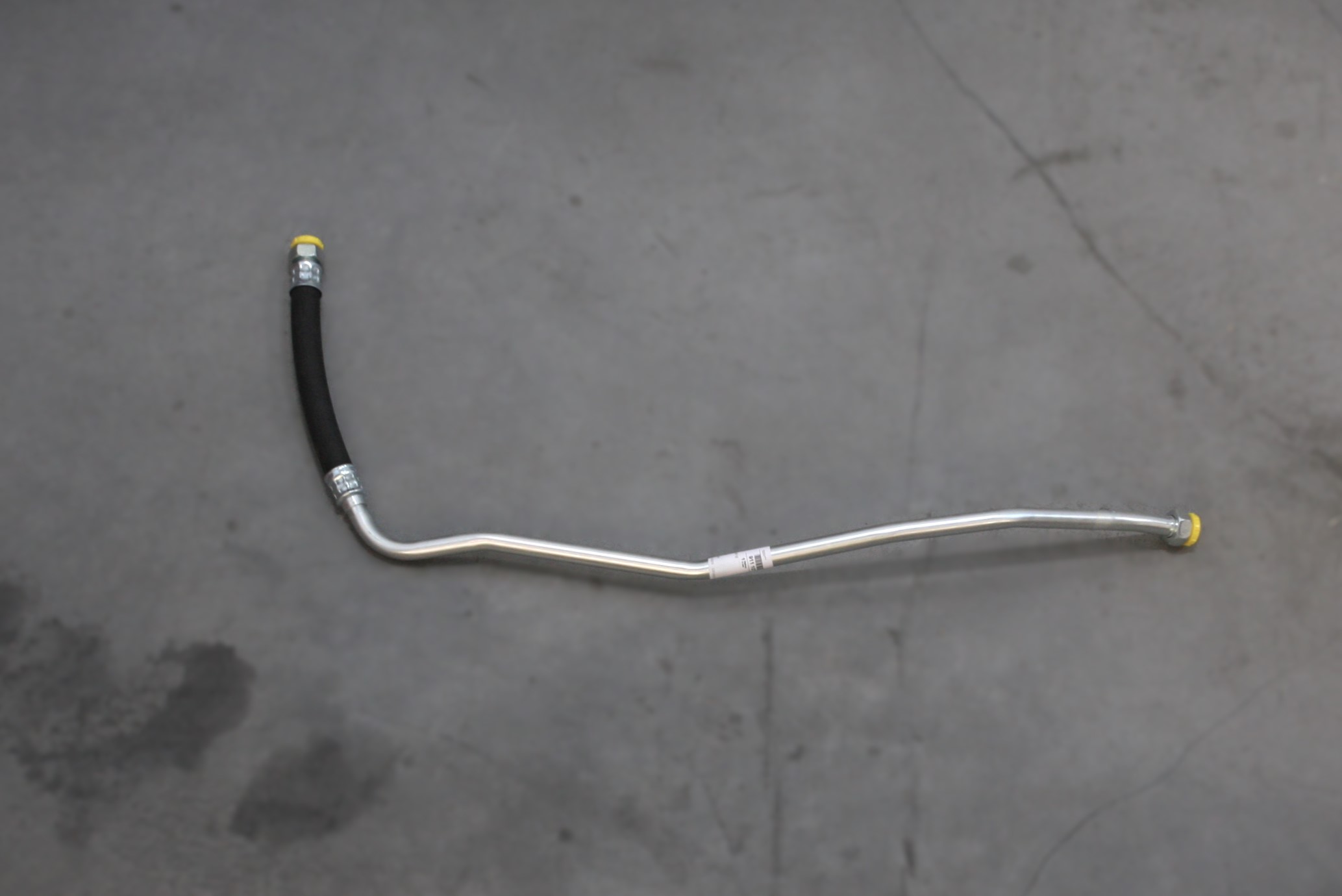 TUYAU D'HUILE MOTEUR-THERMOST. 75-83