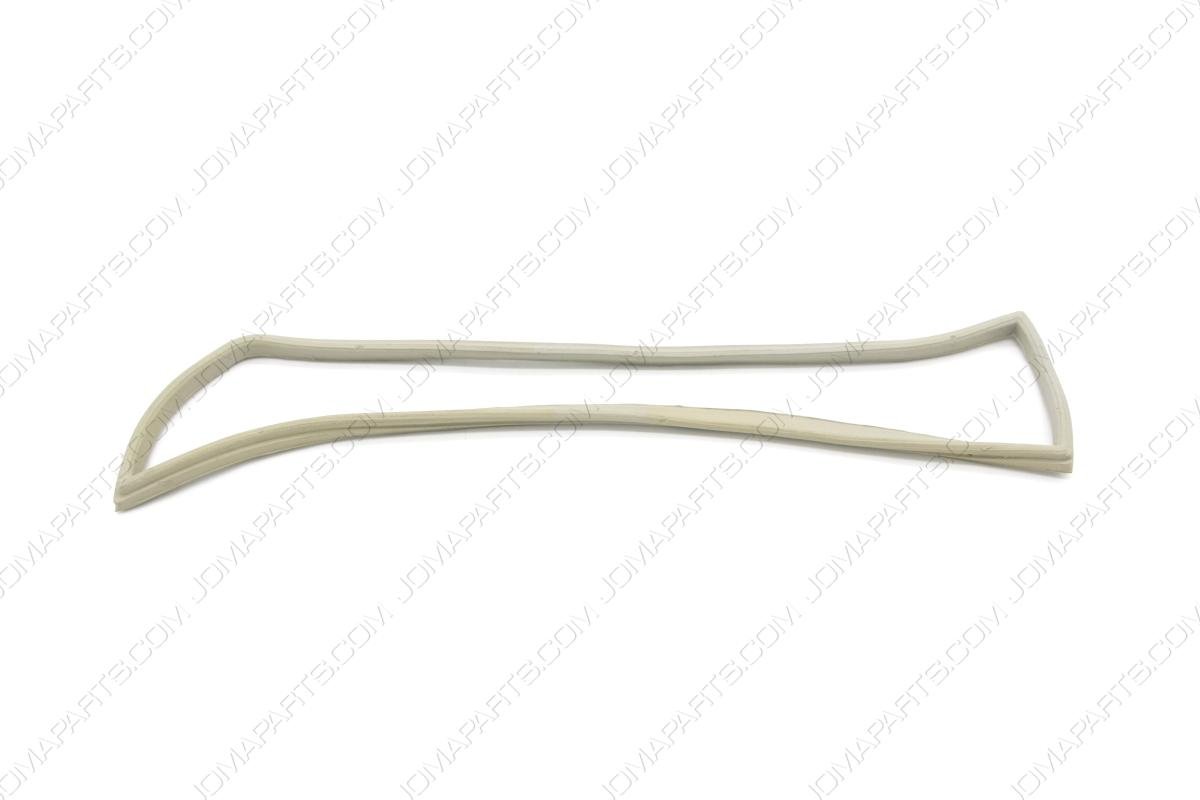BASE RUBB.REAR LIGHT L.-68