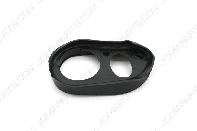 RUBBER TUSSEN OLIETANK EN CARROSSERIE 911 73-89