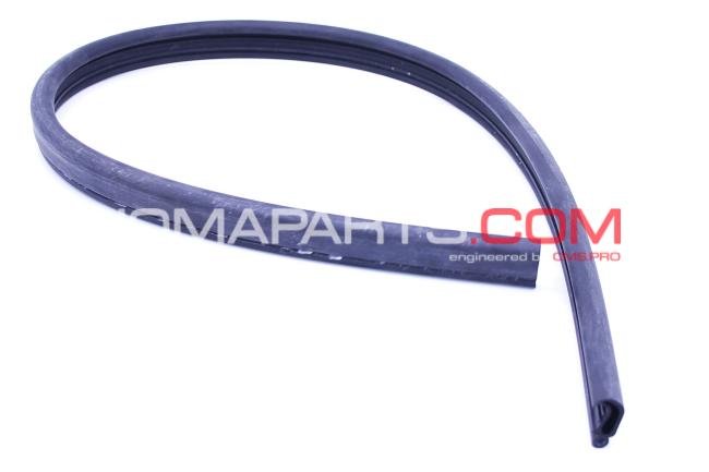 BORRACHA ENTRE O CAPÔ E O PÁRA-BRISAS 356 SPEEDSTER